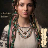 Комплект з 2-х намист з рож. і тон. кварцу  та згардою "Заквітчана Україна"